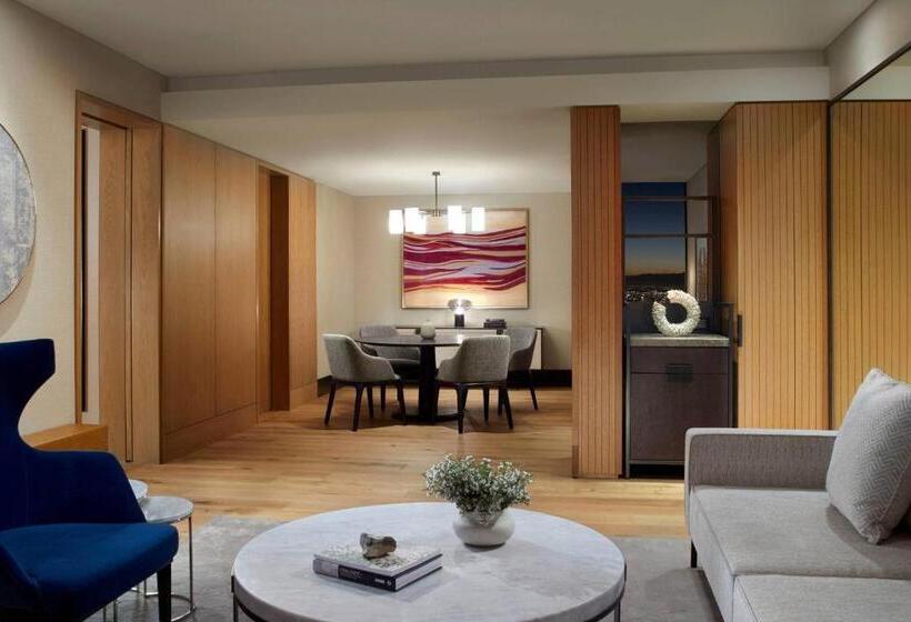 キングサイズベッドのスイートルーム, The Ritzcarlton, Perth