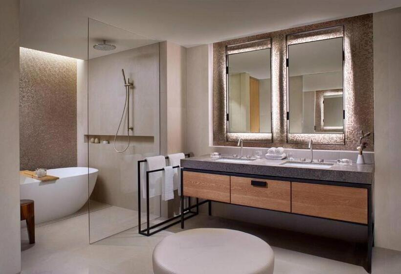 キングサイズベッドのスイートルーム, The Ritzcarlton, Perth