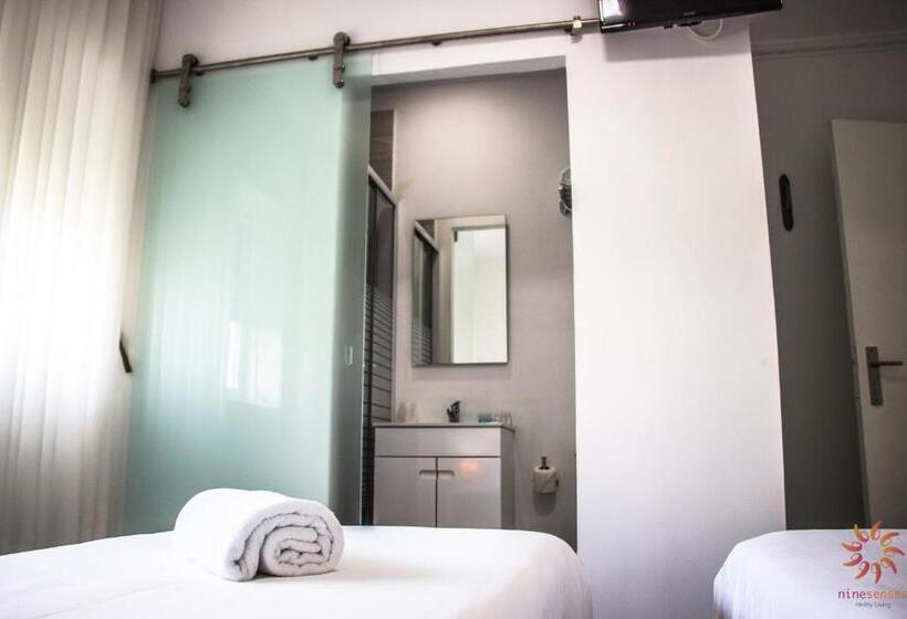 스위트 킹사이즈 침대, Nine Senses