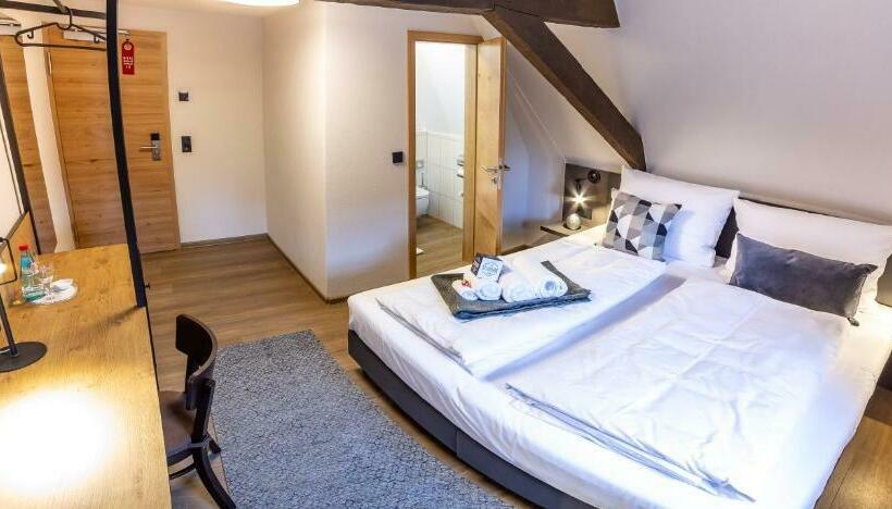 高级大房间, Steinhaus 1718