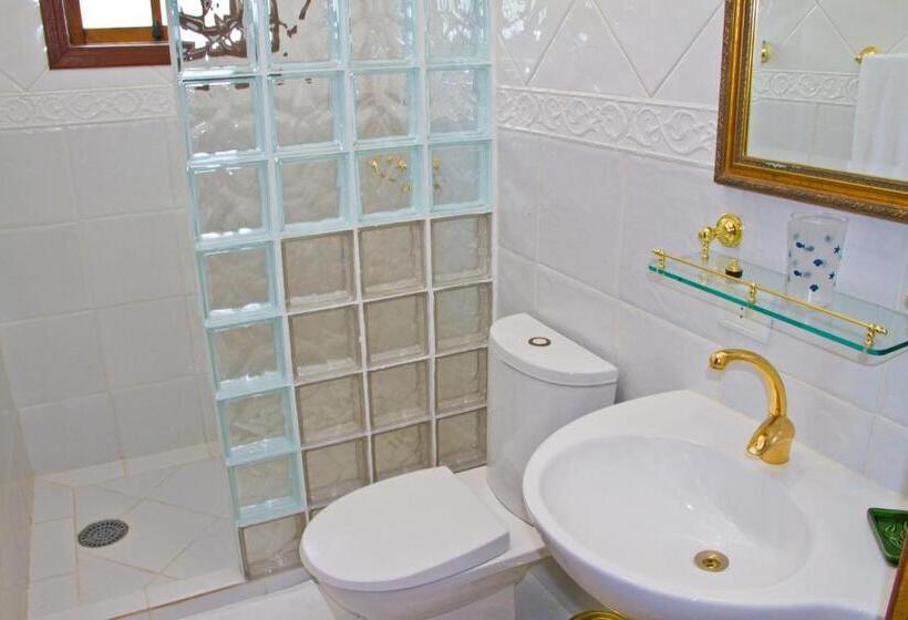 اتاق اجرایی سه نفره, Pousada De Charme Vila Natal   Design & Art Signature