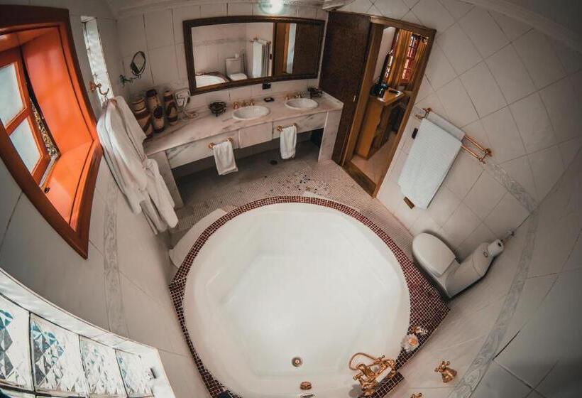 스위트 킹사이즈 침대, Pousada De Charme Vila Natal Design & Art Signature