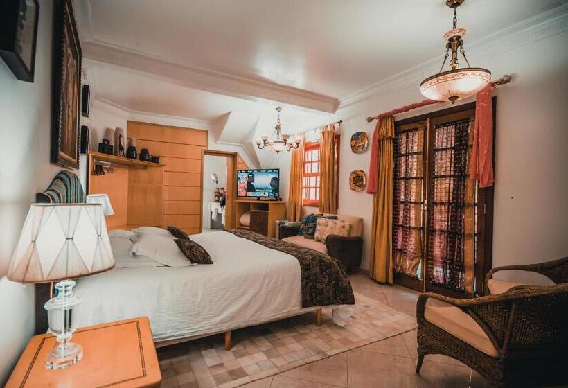 스위트 킹사이즈 침대, Pousada De Charme Vila Natal Design & Art Signature