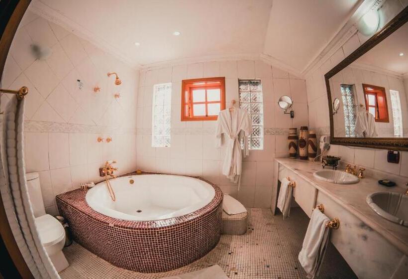 발코니가 있는 스위트, Pousada De Charme Vila Natal Design & Art Signature