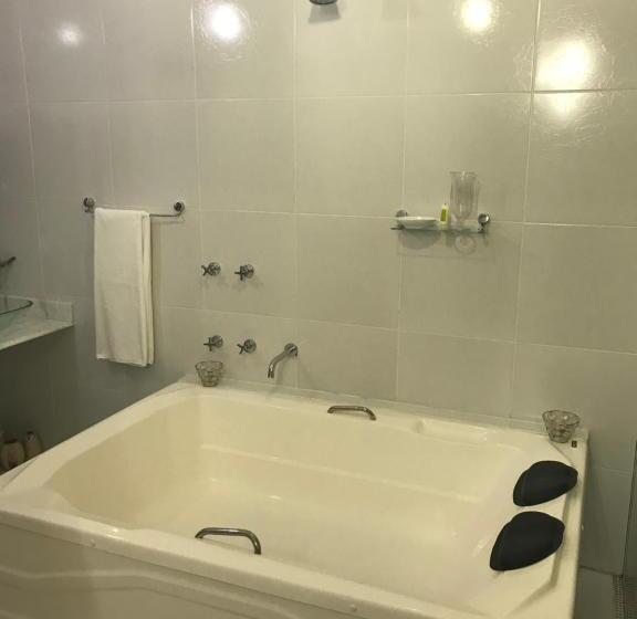 스위트 킹사이즈 침대, Pousada De Charme Vila Natal Design & Art Signature