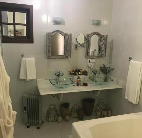 스위트 킹사이즈 침대, Pousada De Charme Vila Natal Design & Art Signature