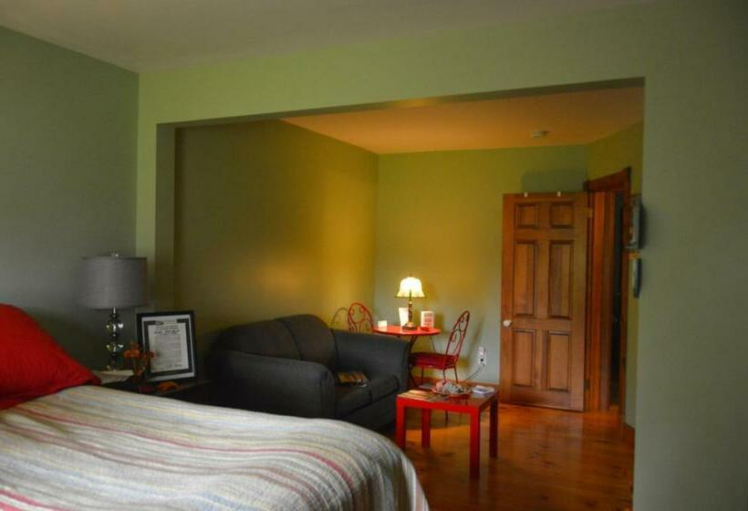 غرفة ديلوكس سرير كينج, Yellow Door Bed And Breakfast