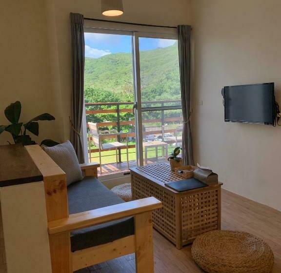 اتاق استاندارد چهارنفره با بالکن, W24墾丁民宿墾丁大街一館bnb