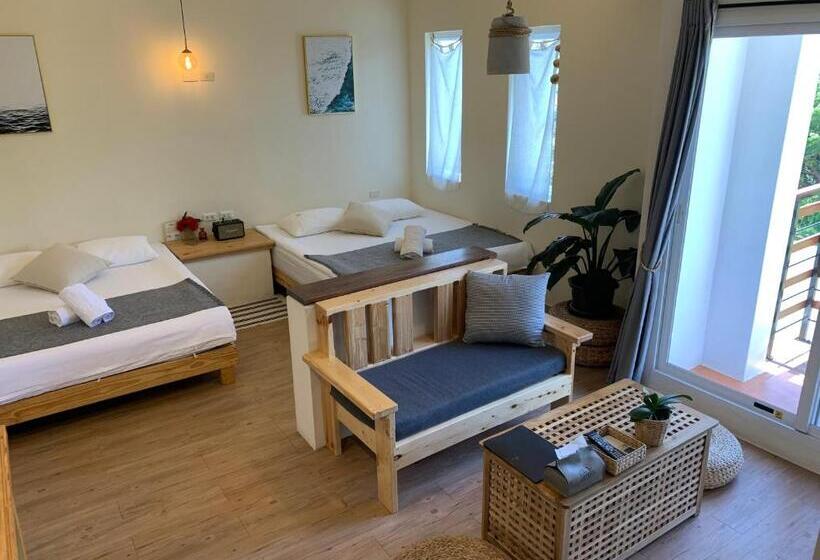 اتاق استاندارد چهارنفره با بالکن, W24墾丁民宿墾丁大街一館bnb