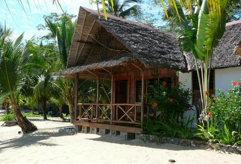 اتاق استاندارد با چشم‌انداز دریا, Antoremba Lodge