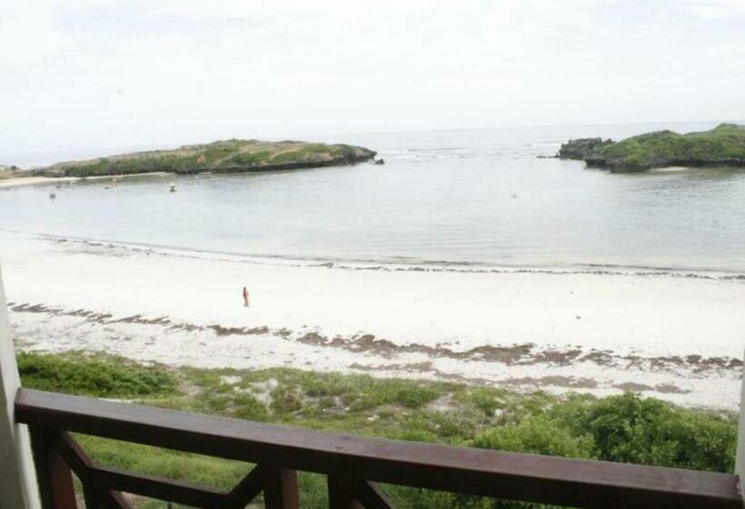 اتاق لوکس با چشم‌انداز دریا, Watamu Adventist Beach Resort