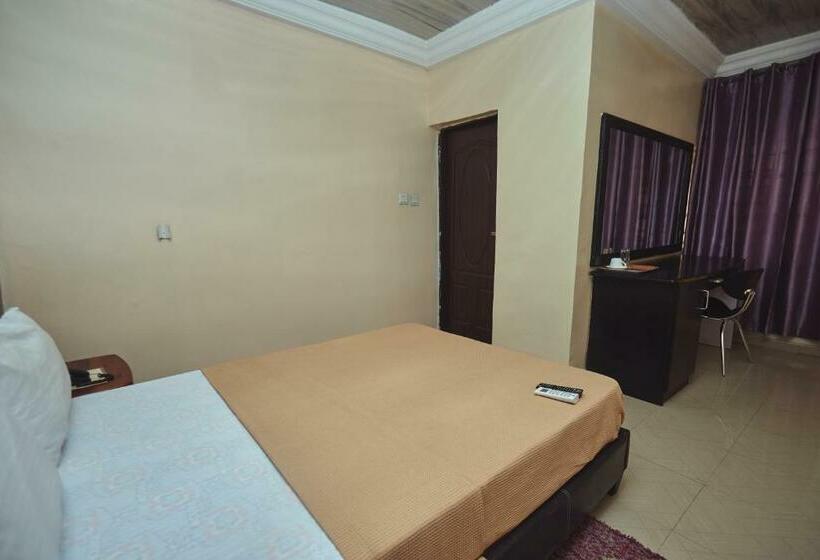 اتاق استاندارد با چشم‌انداز کوهستان, Koraf Hotels