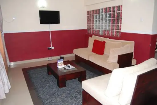 استودیوی استاندارد, Koraf Hotels
