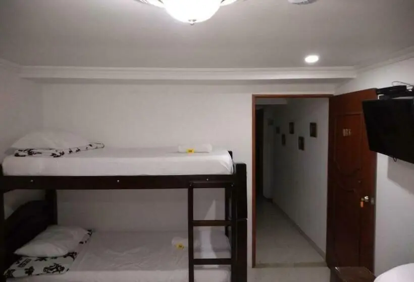 Perhehuone, Hospedaje El Buen Descanso