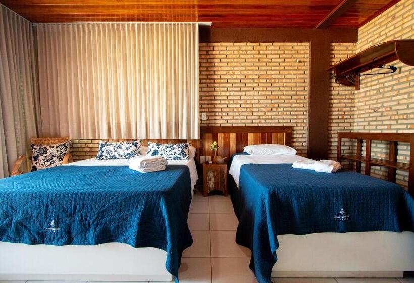 غرفة سوبيريور ثلاثية مطلّة علي البحر, Pousada Dona Santinha