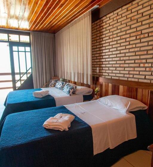 غرفة سوبيريور ثلاثية مطلّة علي البحر, Pousada Dona Santinha