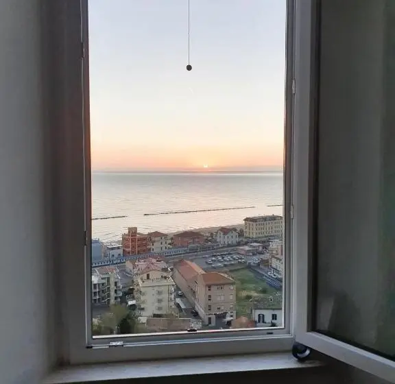オーシャンビュースタンダードルーム, B&b Porta Marina