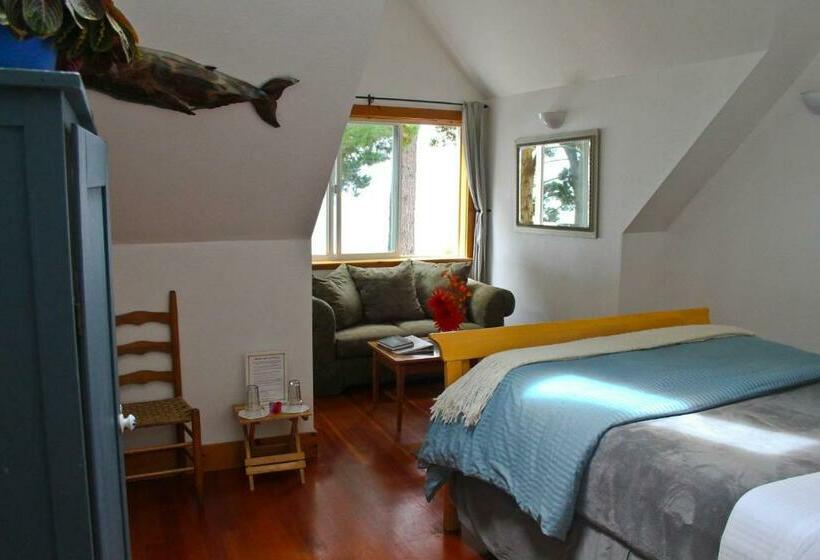 חדר דלוקס נוף לים, Lost Whale Inn