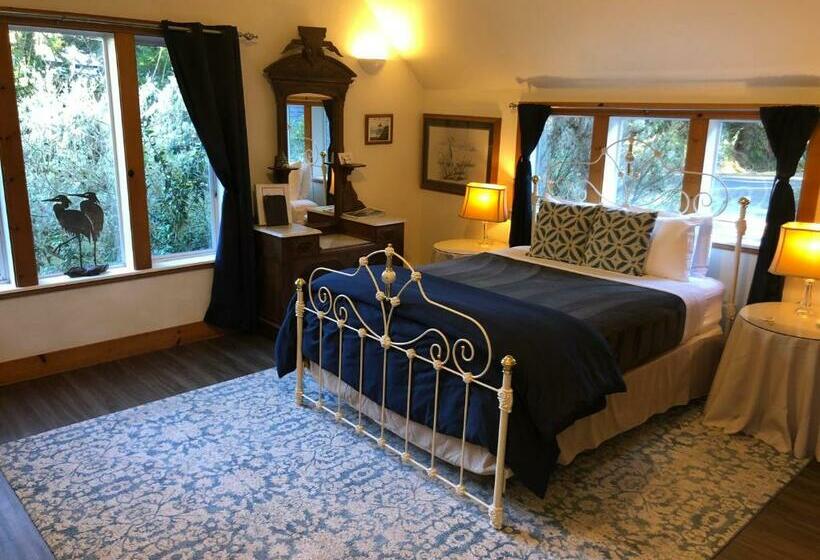 غرفة قياسية مطلّة علي الحديقة, Lost Whale Inn