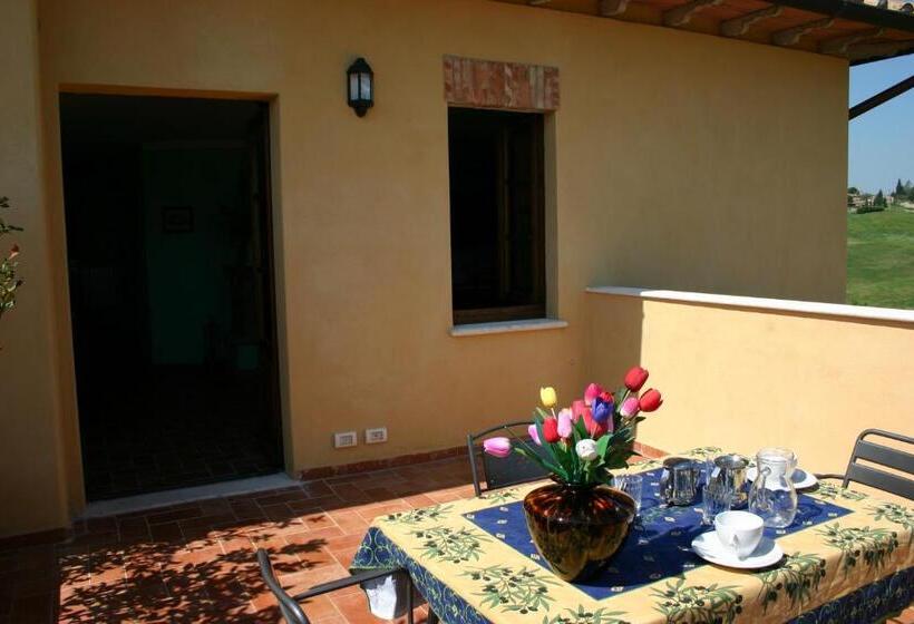 آپارتمان 1 خوابه با تراس, Agriturismo Caliano