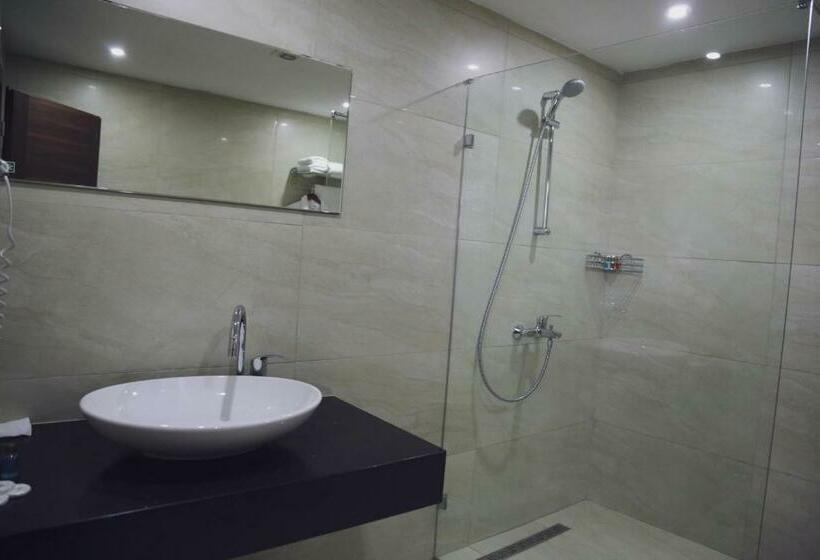 اتاق استاندارد, City