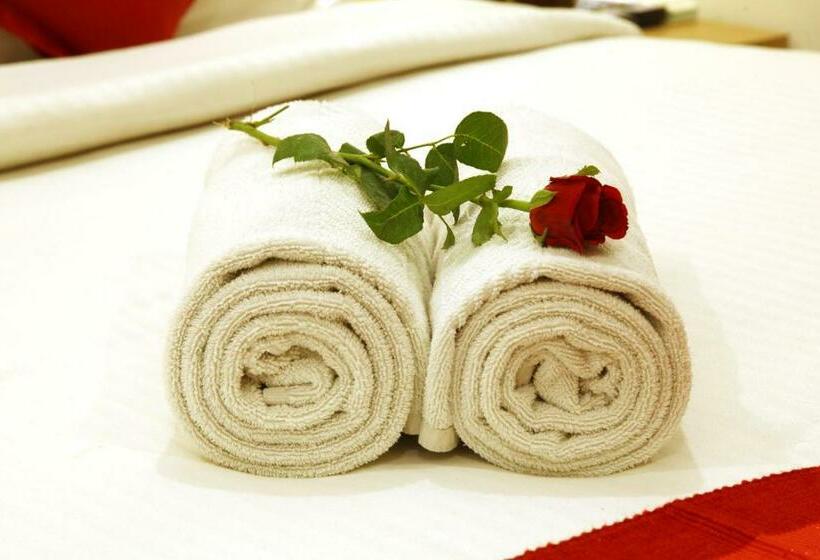 Quarto Deluxe, Prayana Hotels