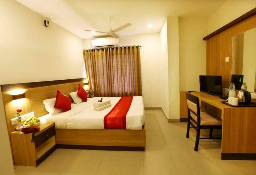 Quarto Deluxe, Prayana Hotels