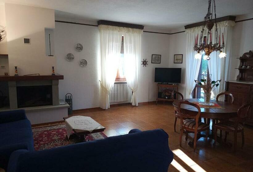 带1个卧室的带阳台的公寓, Tenuta I Lecci