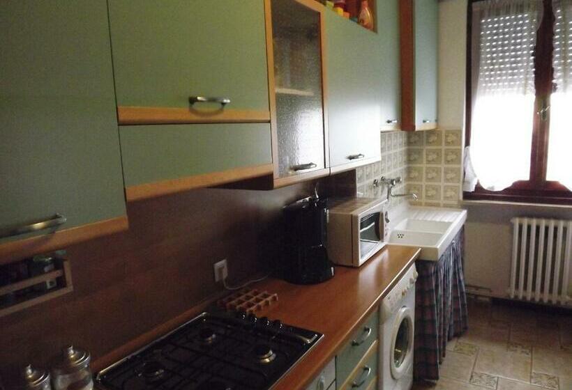 带1个卧室的带阳台的公寓, Tenuta I Lecci