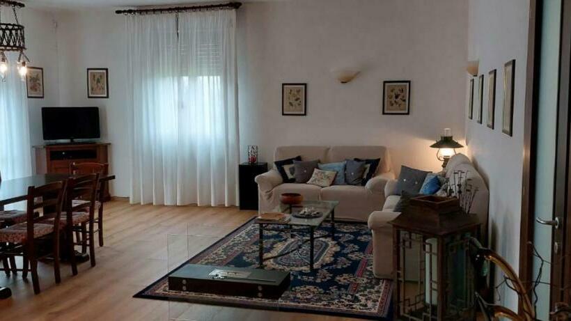 带1个卧室的带阳台的公寓, Tenuta I Lecci