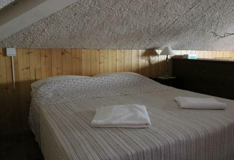 标准工作室, Tenuta I Lecci