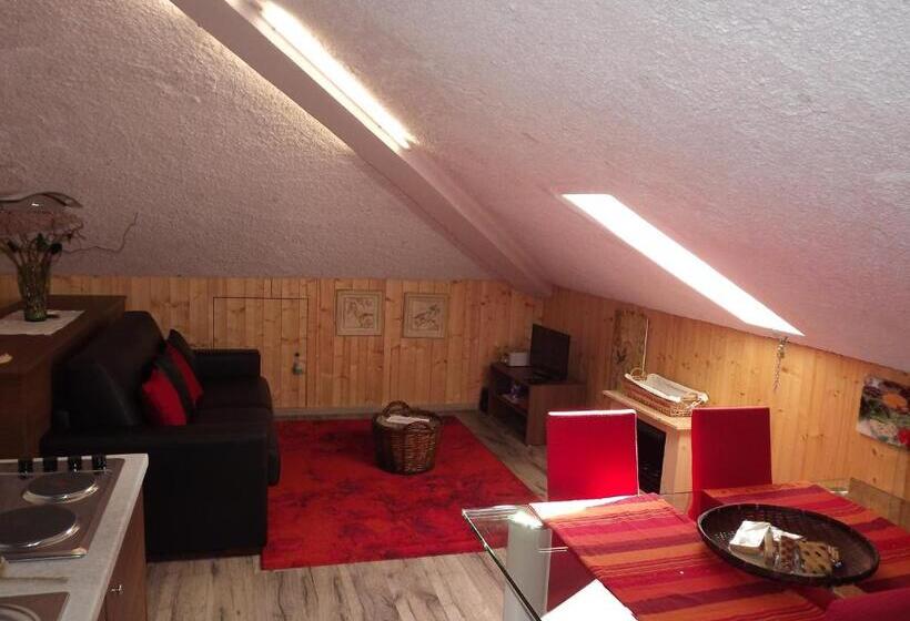 标准工作室, Tenuta I Lecci