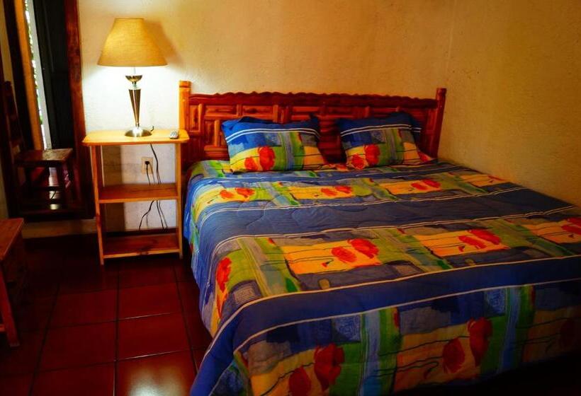 スタンダードルーム, Hospedaje La Hoja