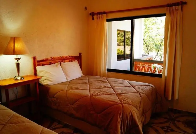 スタンダード4人部屋, Hospedaje La Hoja