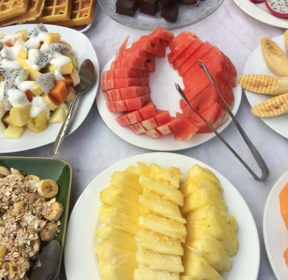 标准房带园景, Lattanavongsa Guesthouse And Bungalows