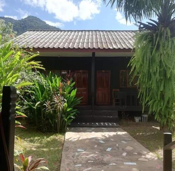 带花园景观的标准三人间, Lattanavongsa Guesthouse And Bungalows