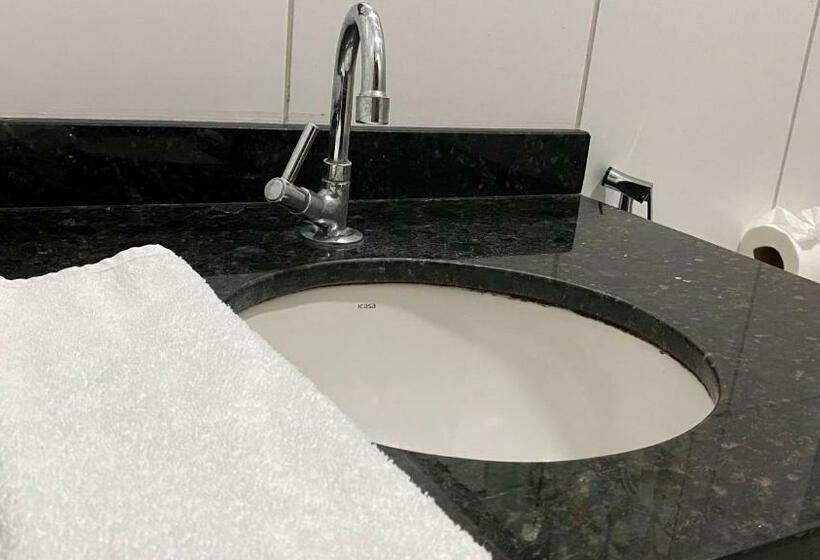 四人豪华间, Pousada Santa Inês