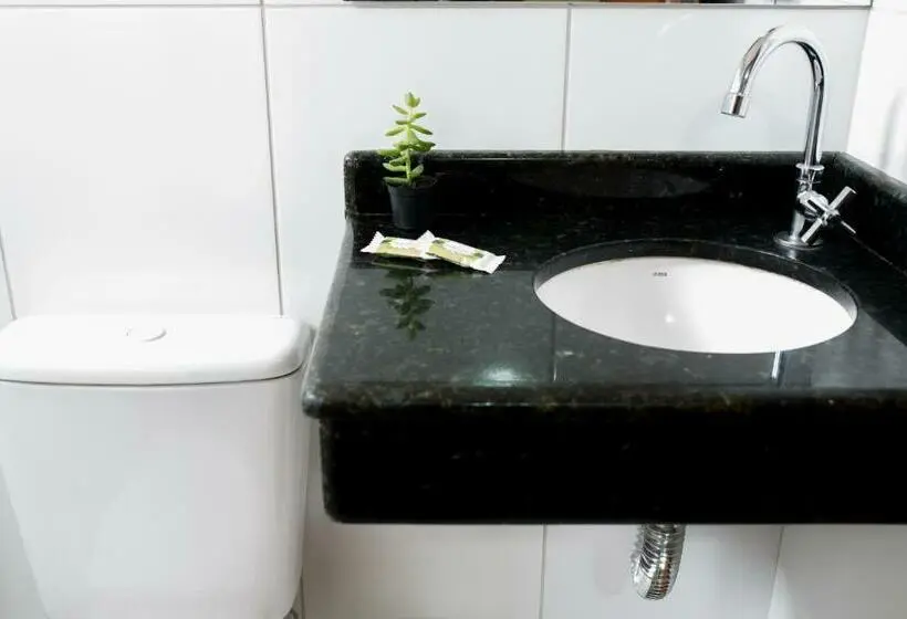 デラックスの４人部屋, Pousada Santa Inês