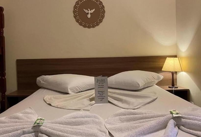 デラックスの４人部屋, Pousada Santa Inês