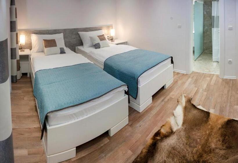 اتاق لوکس, Villa Onix