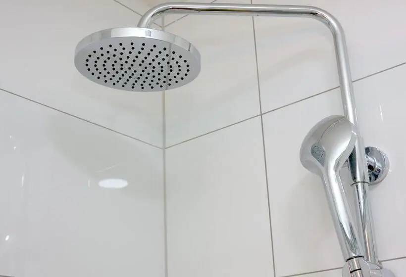 استودیوی استاندارد, Villa Onix