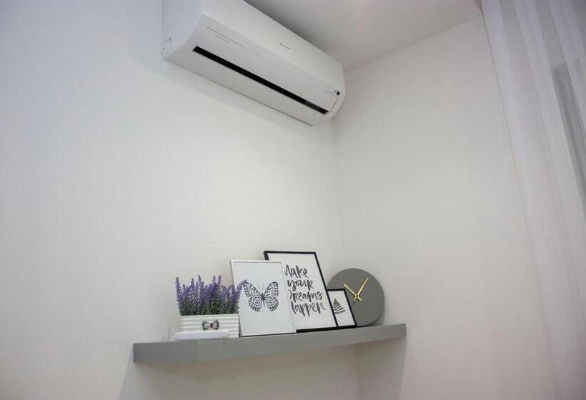 آپارتمان 1 خوابه با تراس, Villa Onix