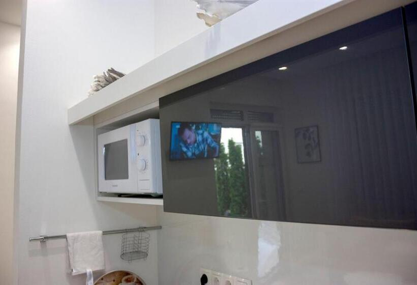 آپارتمان 1 خوابه با تراس, Villa Onix