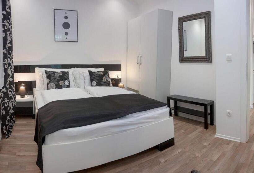 آپارتمان 1 خوابه با تراس, Villa Onix