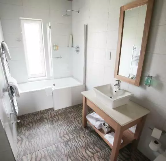 スタンダードルーム, Boyne Valley Hotel Bed & Breakfast Only