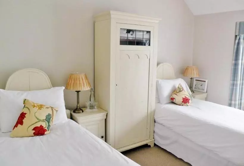ファミリールーム, Conyngham Arms Hotel