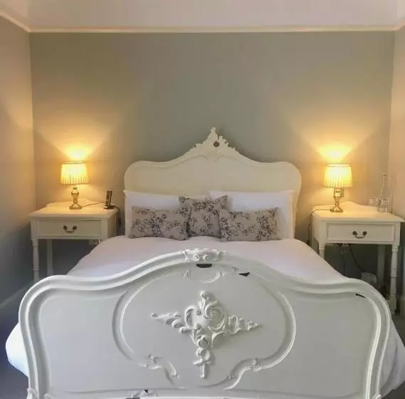 ファミリールーム, Conyngham Arms Hotel