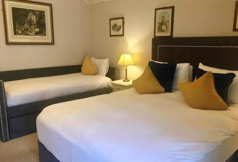 スタンダードトリプルルーム, Conyngham Arms Hotel