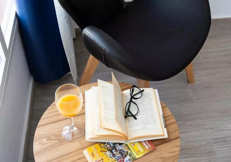 اتاق استاندارد یک نفره, Basic Hotel Sevilla Catedral