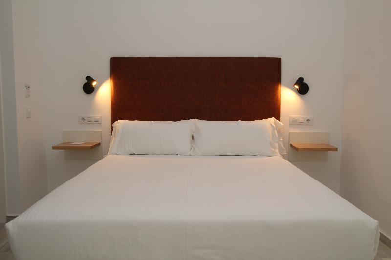 اتاق خانوادگی, Basic Hotel Sevilla Catedral